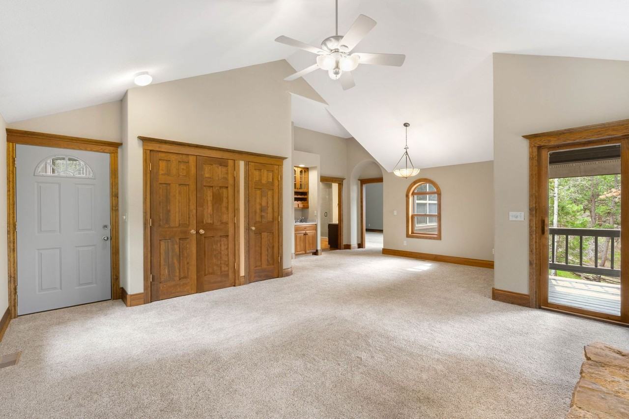 23442 Pleasant Park Rd - Photo 2 of 29