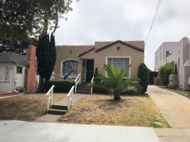 featured image of 927 W Franklin St