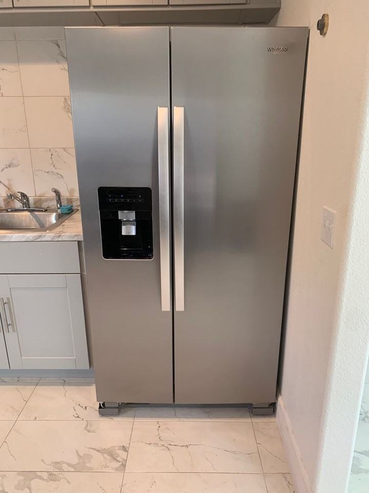 23911 Neighbours Blvd - Photo 7 of 33