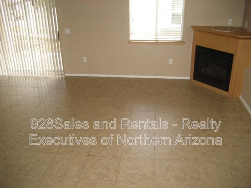 4446 E Savannah Cir - Photo 3 of 5