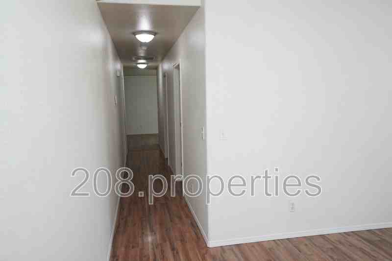 46 3rd St - Photo 3 of 19