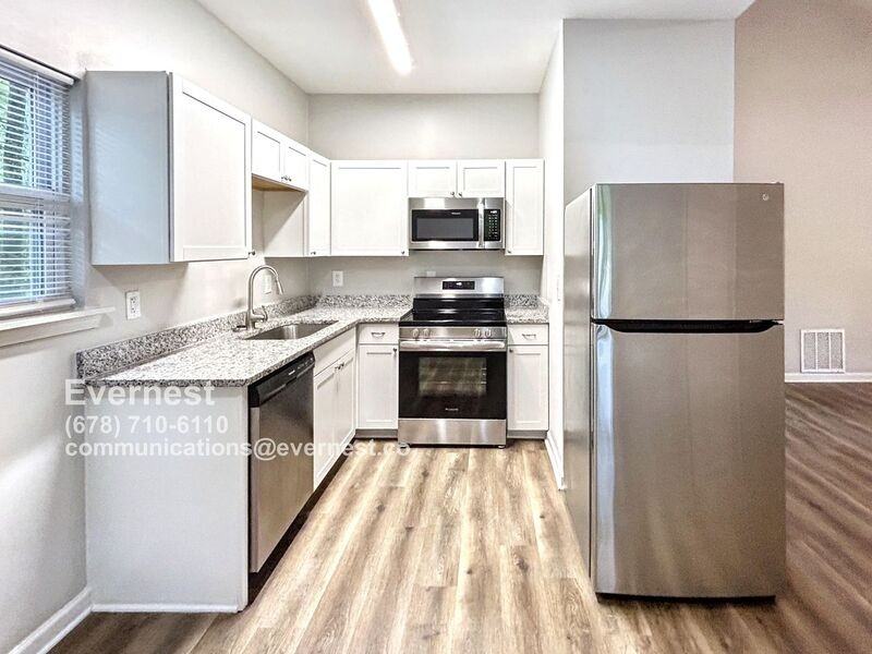 831 Bolton Rd Nw - Photo 3 of 21