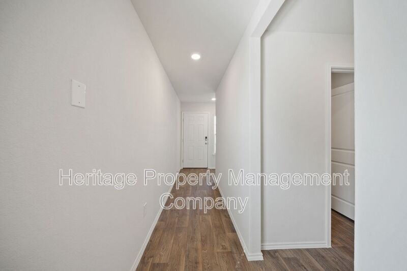 15706 Clove Spice Way - Photo 3 of 31