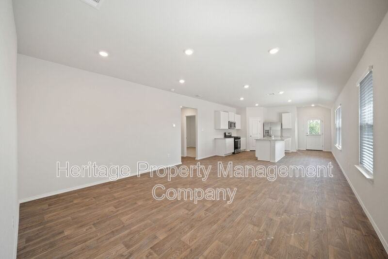 15706 Clove Spice Way - Photo 4 of 31