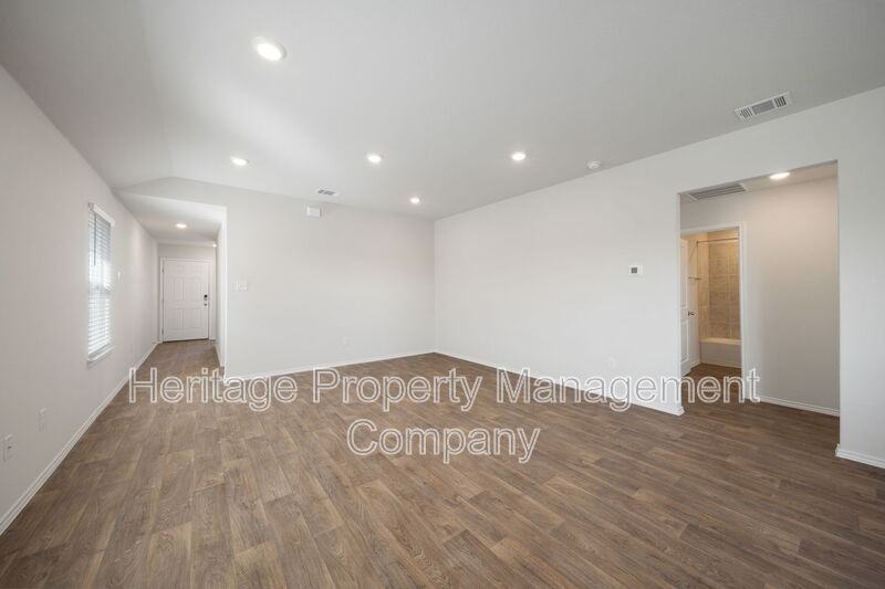 15706 Clove Spice Way - Photo 7 of 31