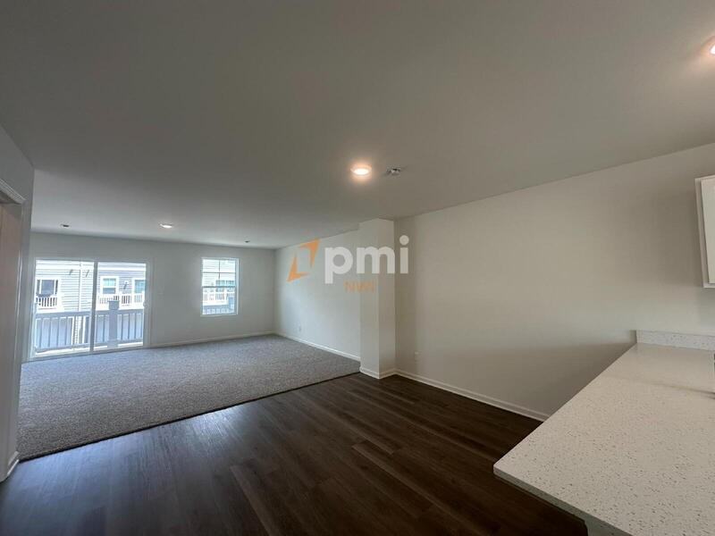 8754 Clover Ln - Photo 3 of 30