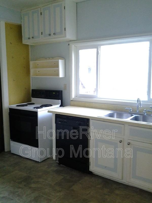 528 S 5th St W - Photo 5 of 17