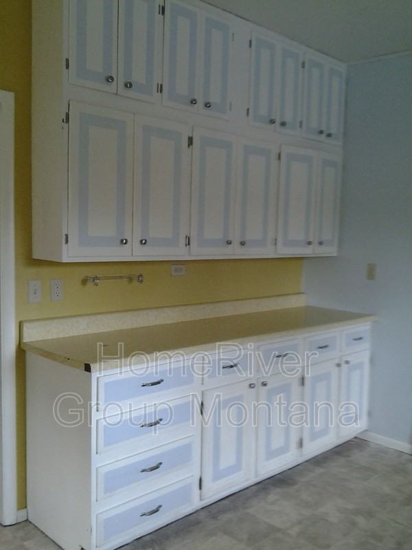 528 S 5th St W - Photo 7 of 17