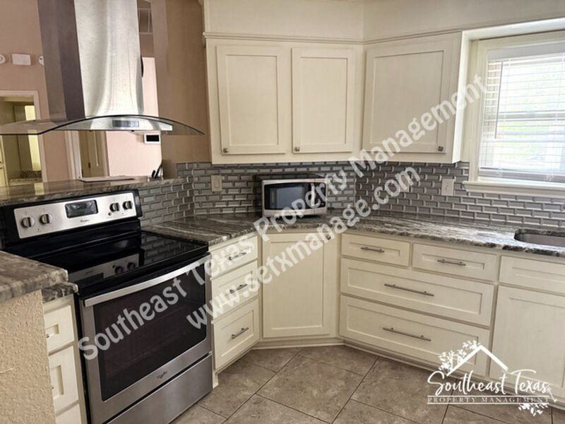 6620 Forest Trail Cir - Photo 5 of 13