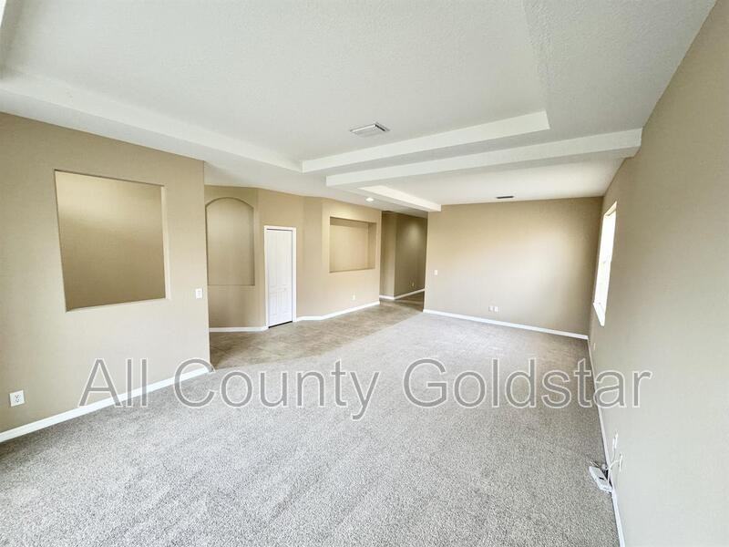 11489 Tinder Ct - Photo 3 of 16