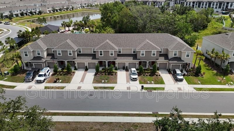 10340 Oakside Dr - Photo 3 of 29