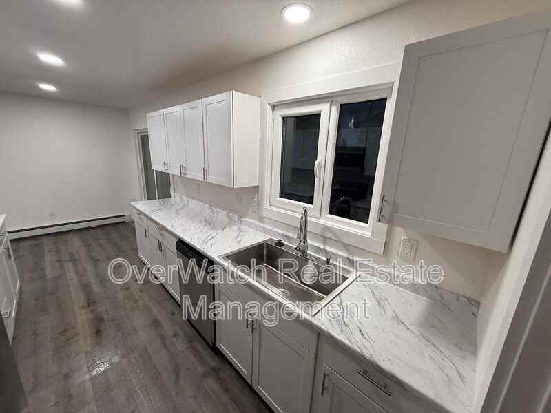 7350 Cantonment Ct - Photo 6 of 12