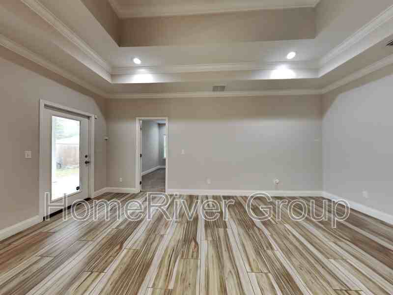 418 Little John Rd - Photo 2 of 28