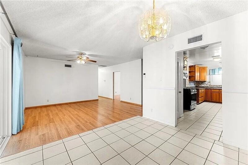 116 E Campus View Dr - Photo 7 of 17