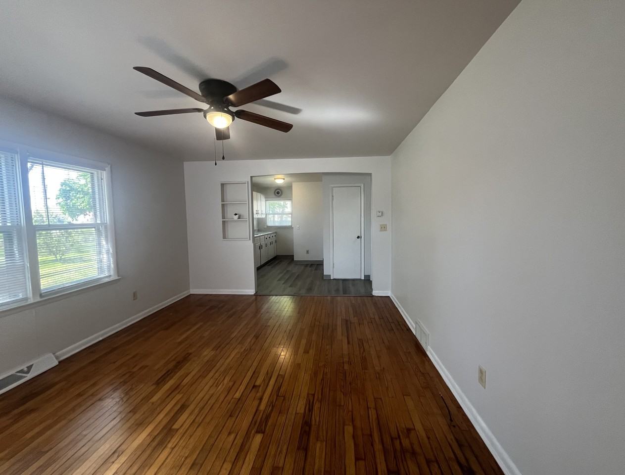 1949 Austin St - Photo 2 of 14