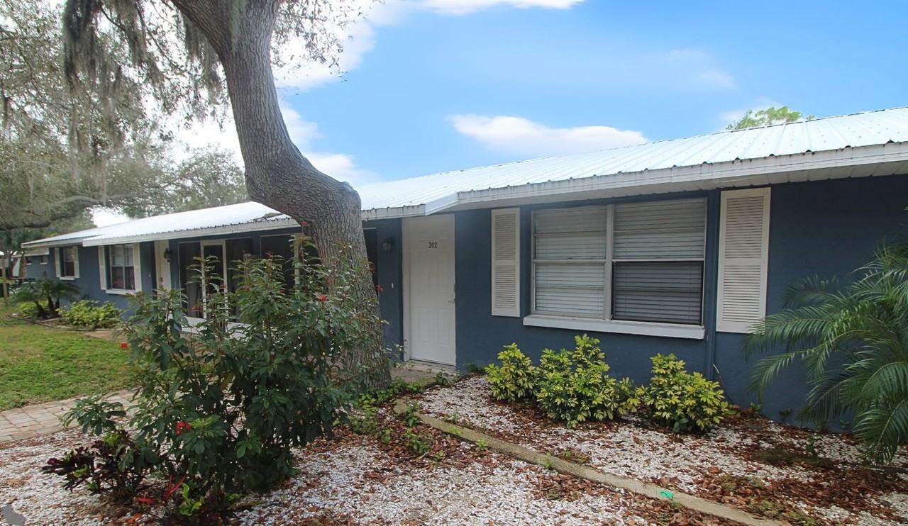 302 Colonia Ln #8 - Photo 2 of 12