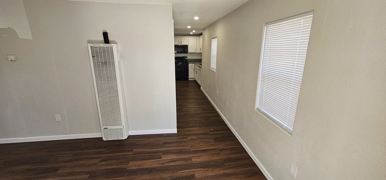 507 E Park St - Photo 3 of 14