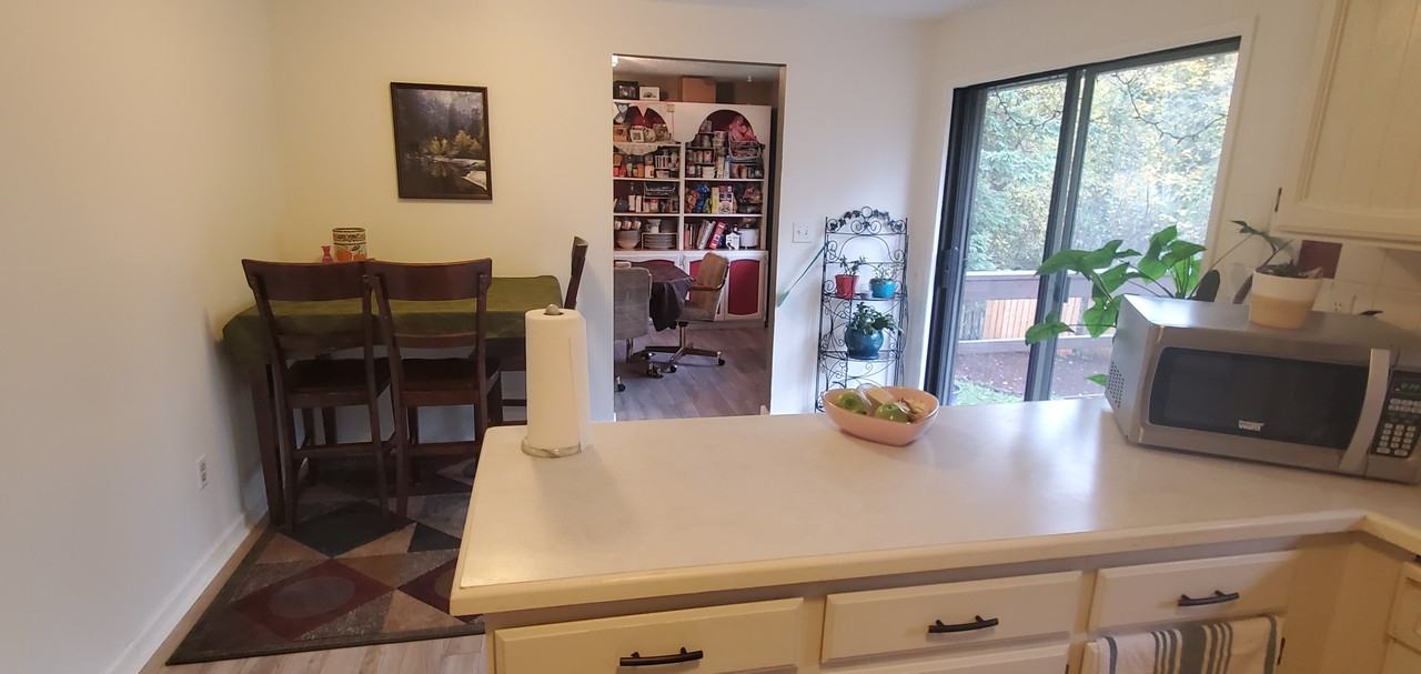 1500 Se Eastwood Ct #NA - Photo 2 of 27