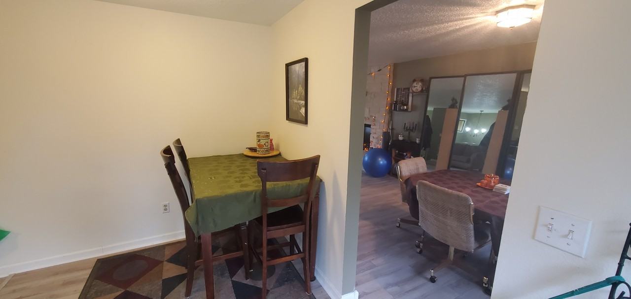 1500 Se Eastwood Ct #NA - Photo 3 of 27