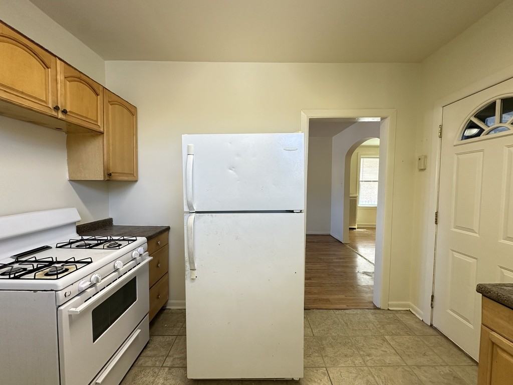 5817 N Saint Louis Ave #RA8 - Photo 3 of 20