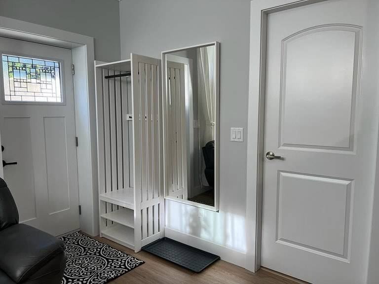 2446 Chilcott Avenue - Photo 2 of 9