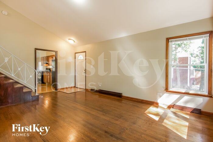2108 Linden Ave - Photo 2 of 6