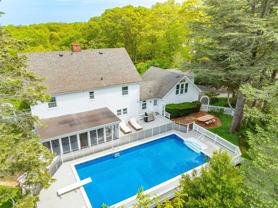 110 Sleepy Hollow Ln - Photo 1 of 1