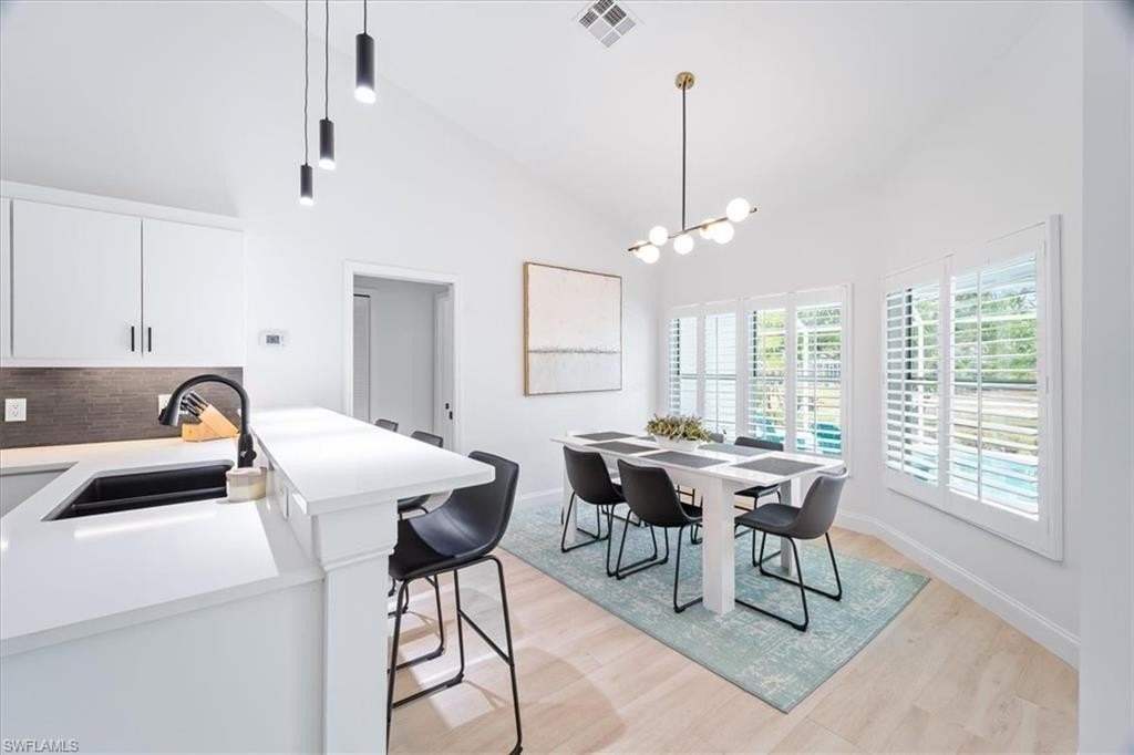 5192 Lochwood Ct - Photo 5 of 22