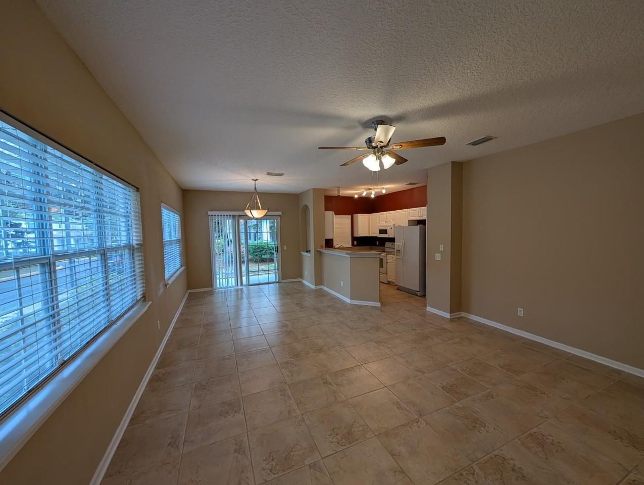 1736 Forest Lake Cir W - Photo 3 of 20