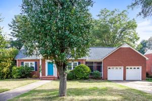 featured image of 305 S Mulberry St