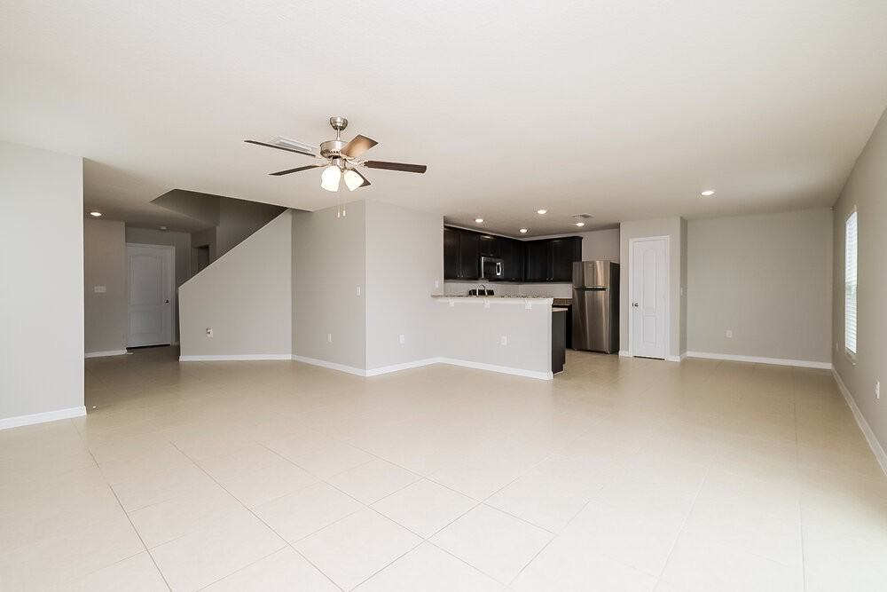 8548 Silverbell Loop - Photo 2 of 15