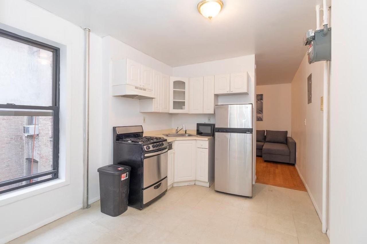 1805 1st Ave #1032030P - Photo 4 of 24