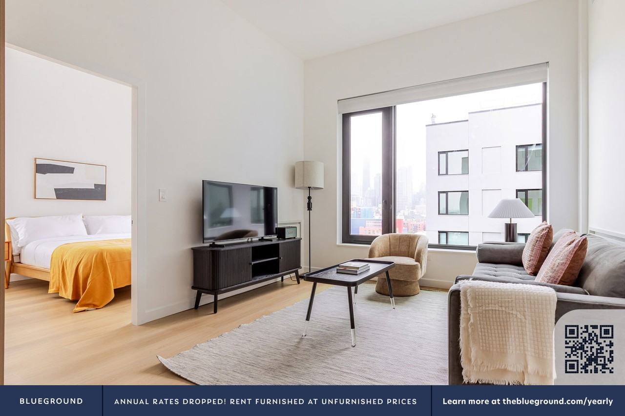 655 Union Street - Photo 4 of 31