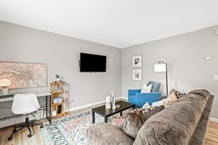 51 Hollywood Ct - Photo 1 of 1