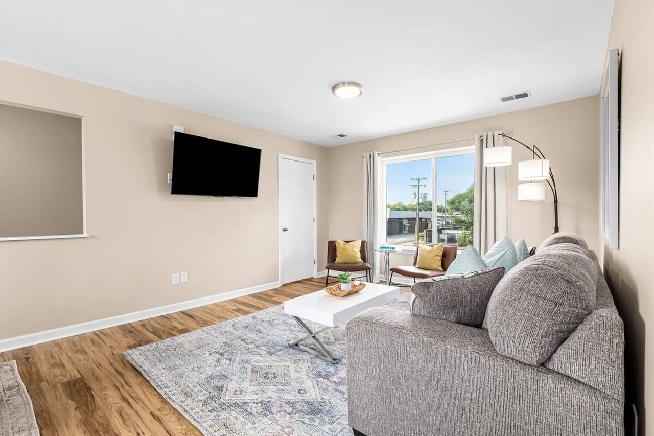 18389 Sharon Ln #1032350P - Photo 4 of 32