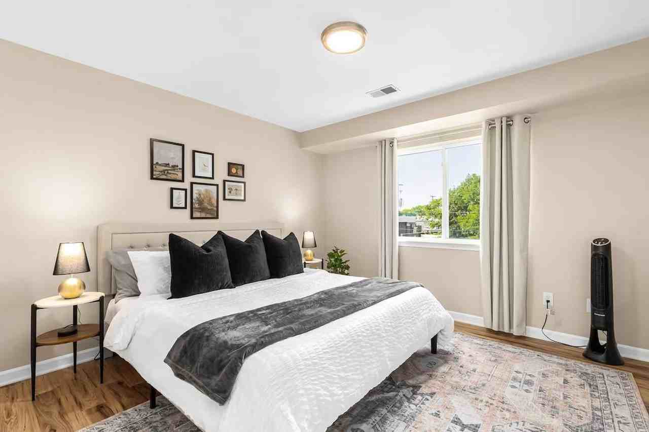 18389 Sharon Ln #1032350P - Photo 7 of 32
