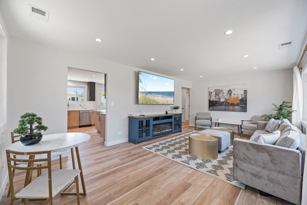 1023 South Wolf Road #1032513P - Photo 2 of 40