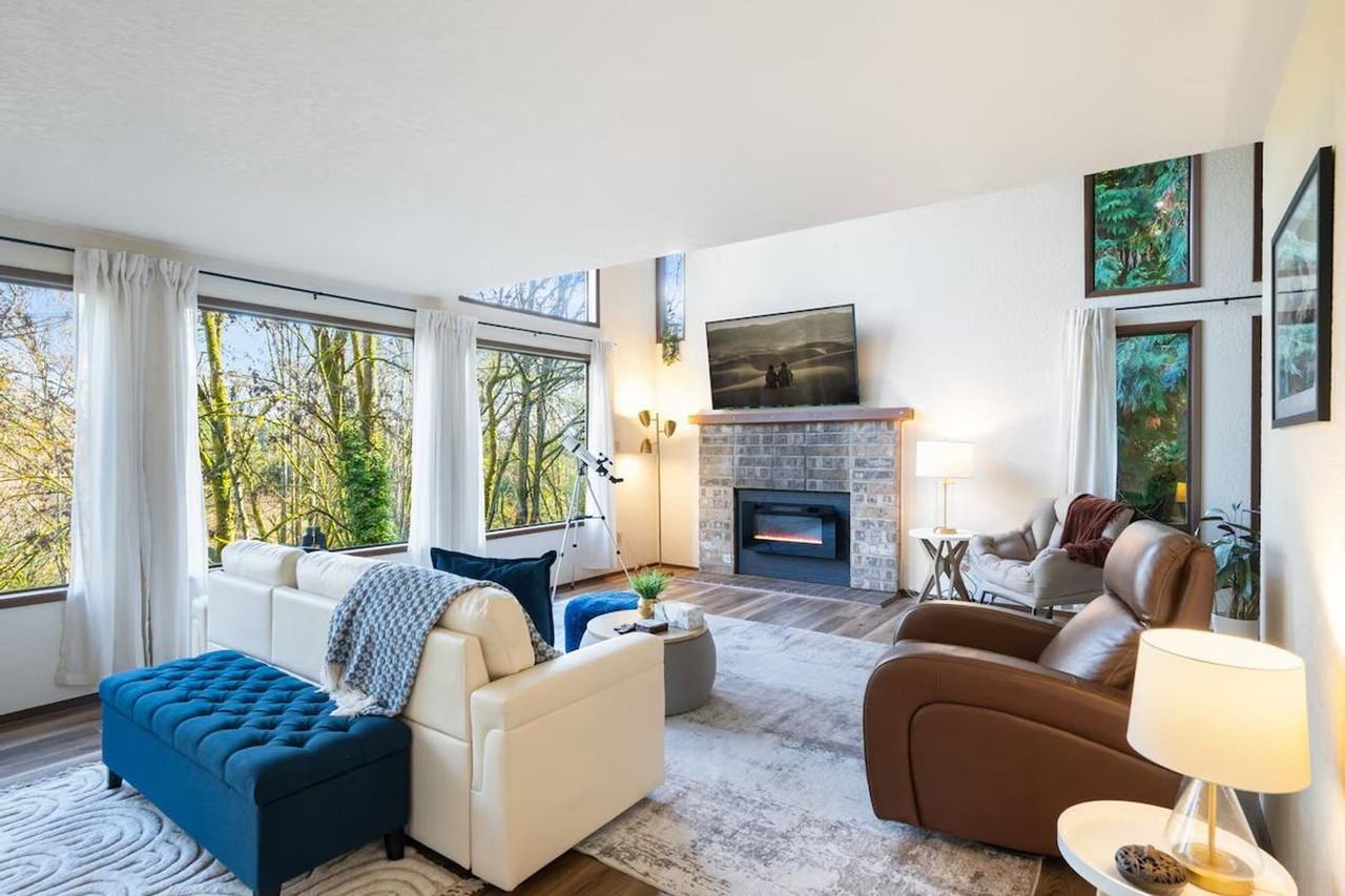 5504 Ne 190th St #1035870P - Photo 2 of 50