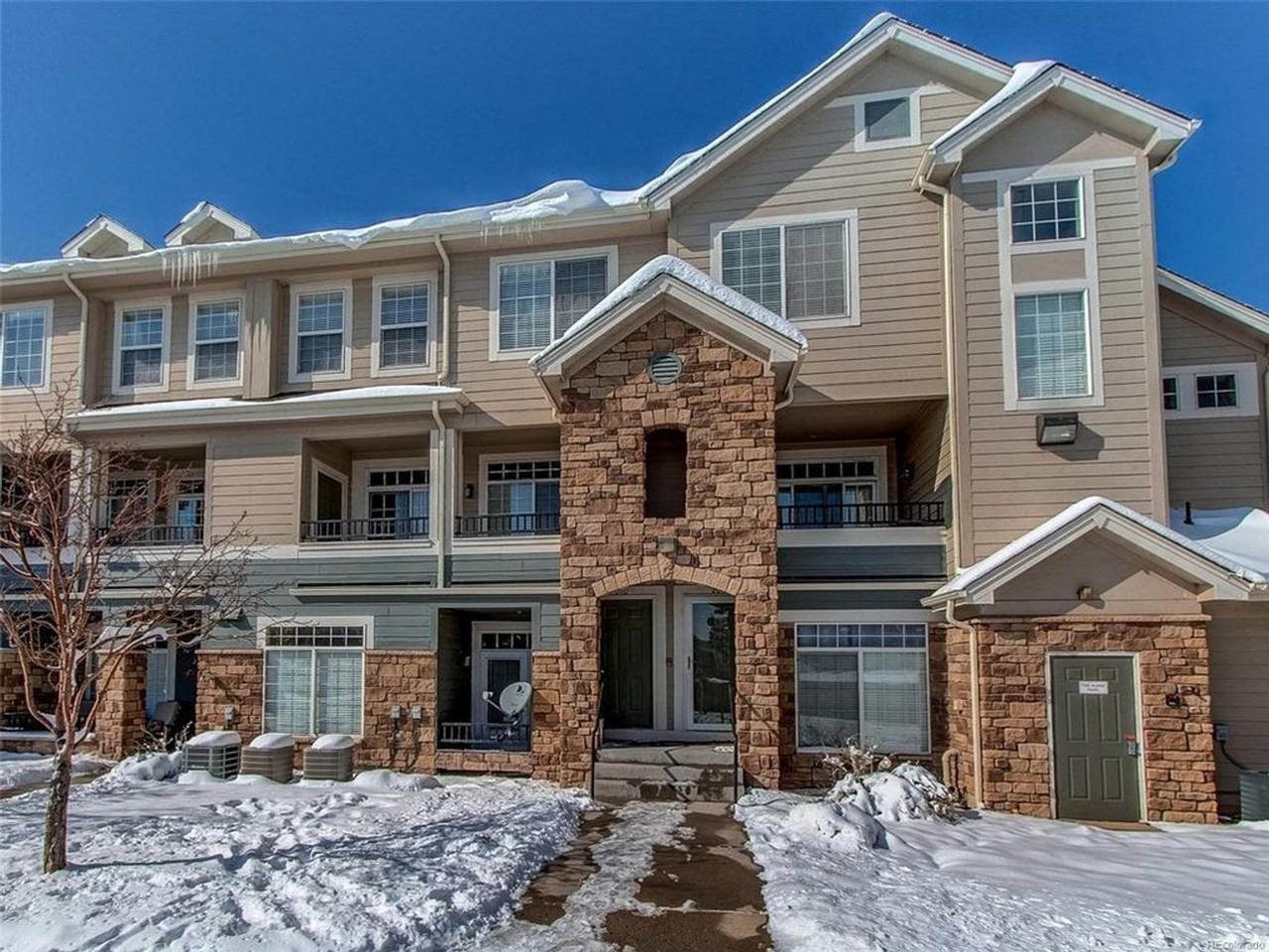 479 Black Feather Loop #1045092P - Photo 3 of 15