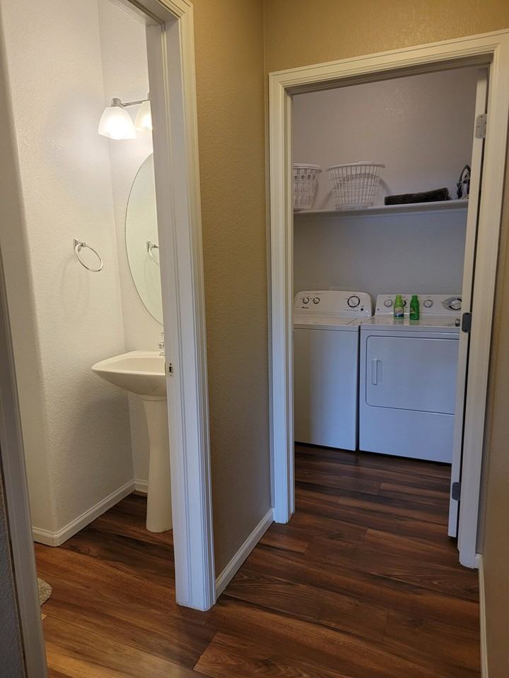 479 Black Feather Loop #1045092P - Photo 4 of 15