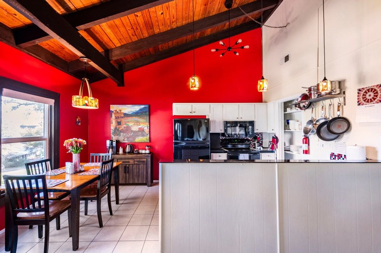 2305 Trailside Dr #1054222P - Photo 3 of 27