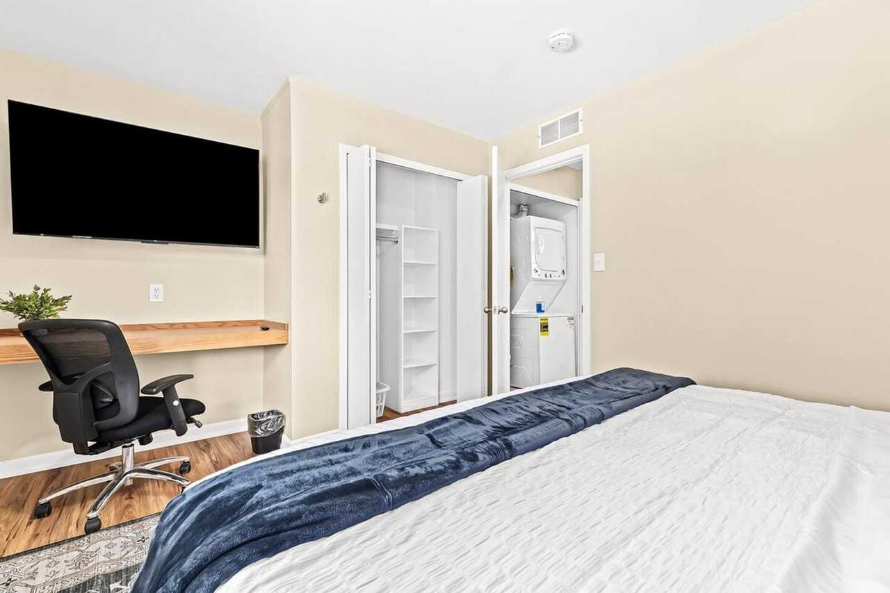 27990 Gratiot Avenue #1054650P - Photo 4 of 31