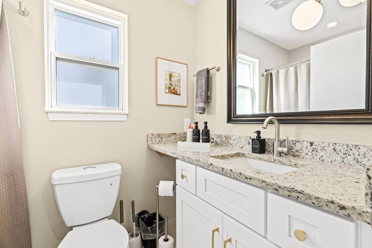 27990 Gratiot Avenue #1054650P - Photo 6 of 31