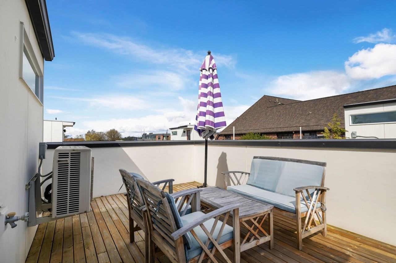 620 10th Avenue East #1094308P - Photo 5 of 39