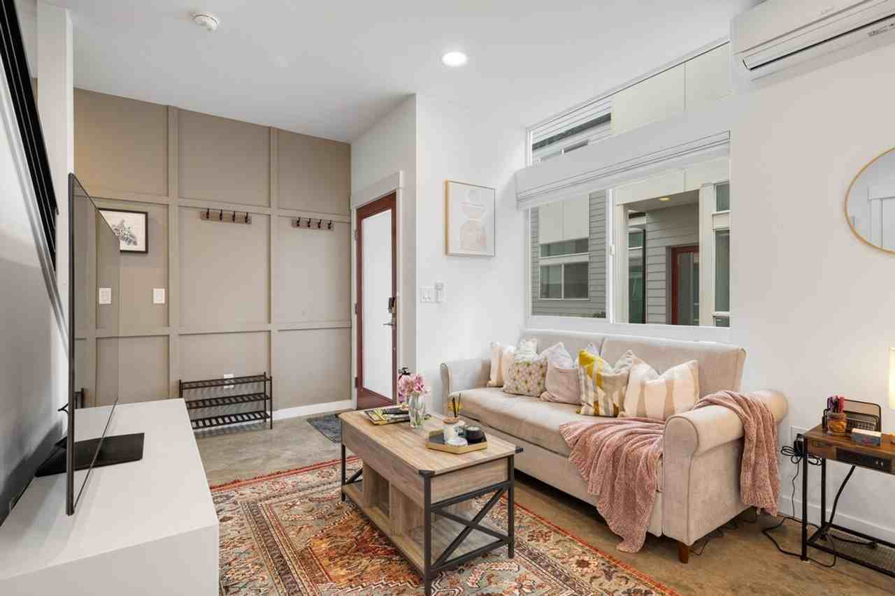 620 10th Avenue East #1094308P - Photo 6 of 39