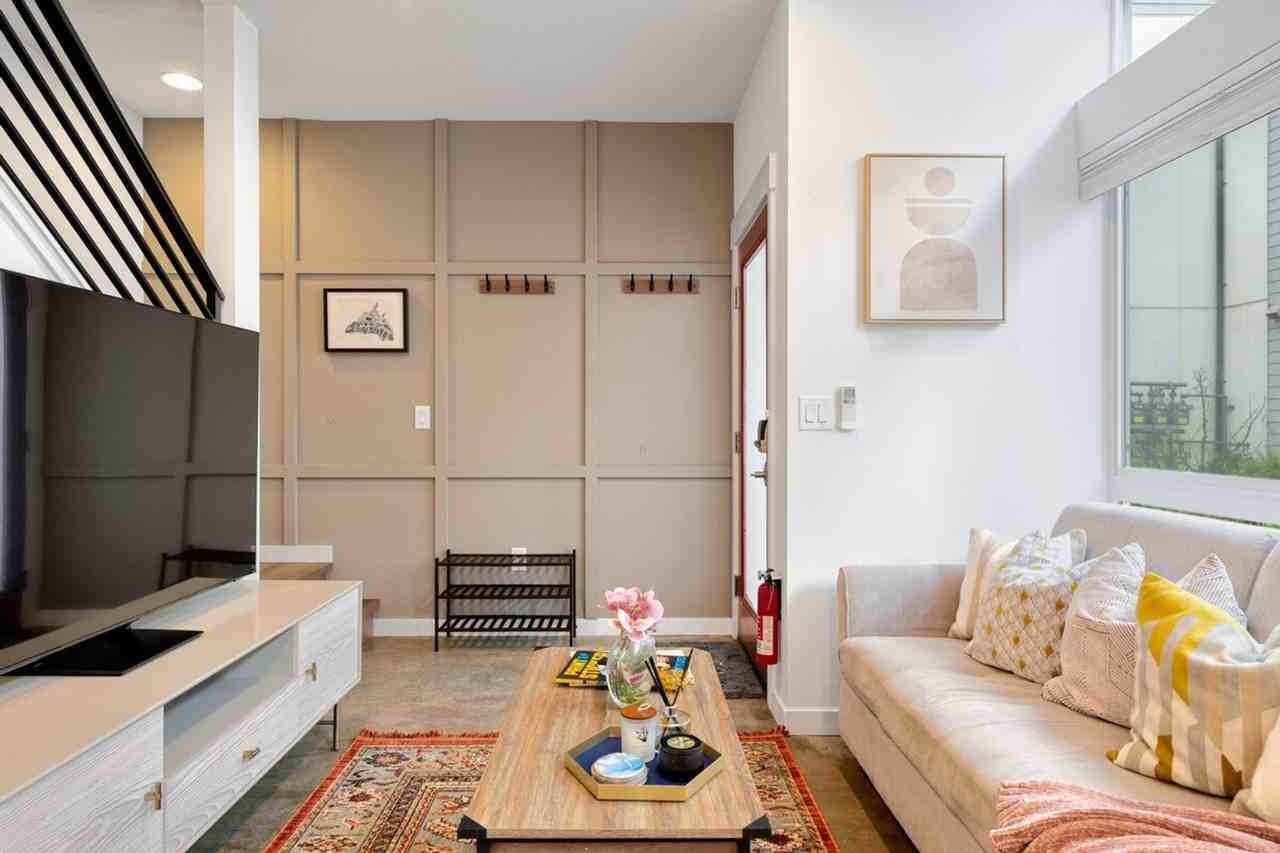 620D 10th Ave E #1094308P - Photo 5 of 39