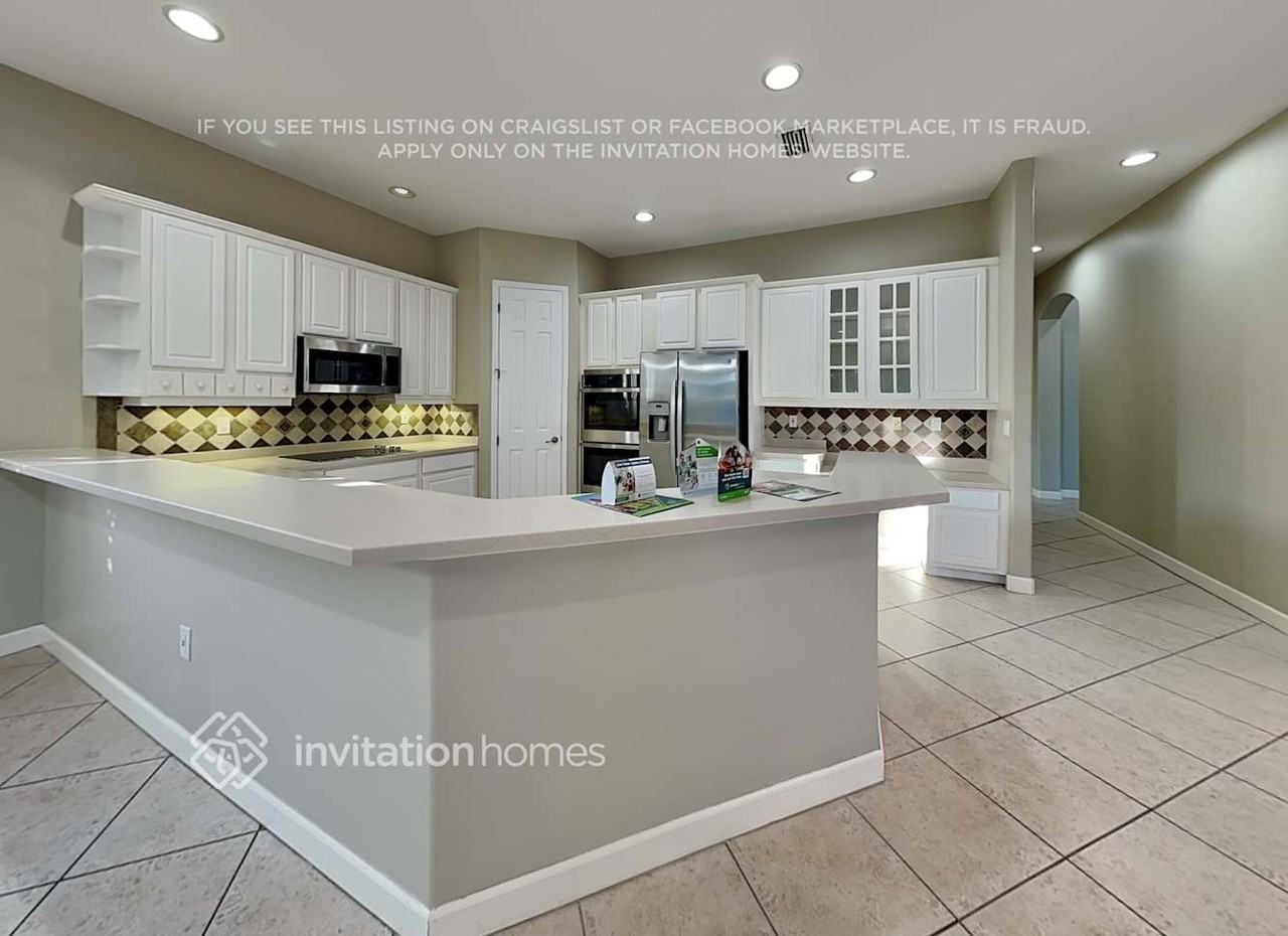6812 Coyote Ridge Ct - Photo 7 of 18