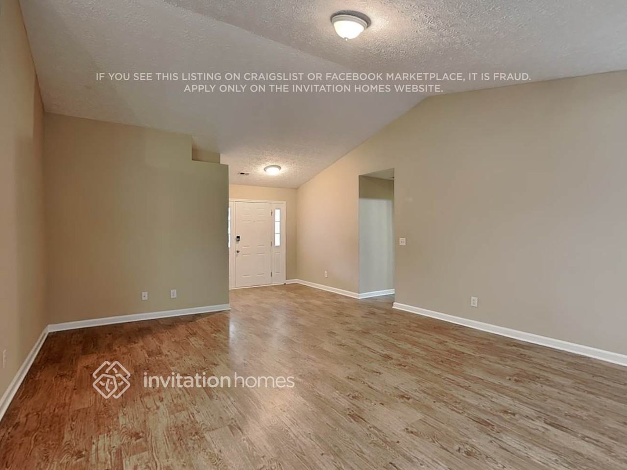 213 Highpoint Xing - Photo 3 of 16