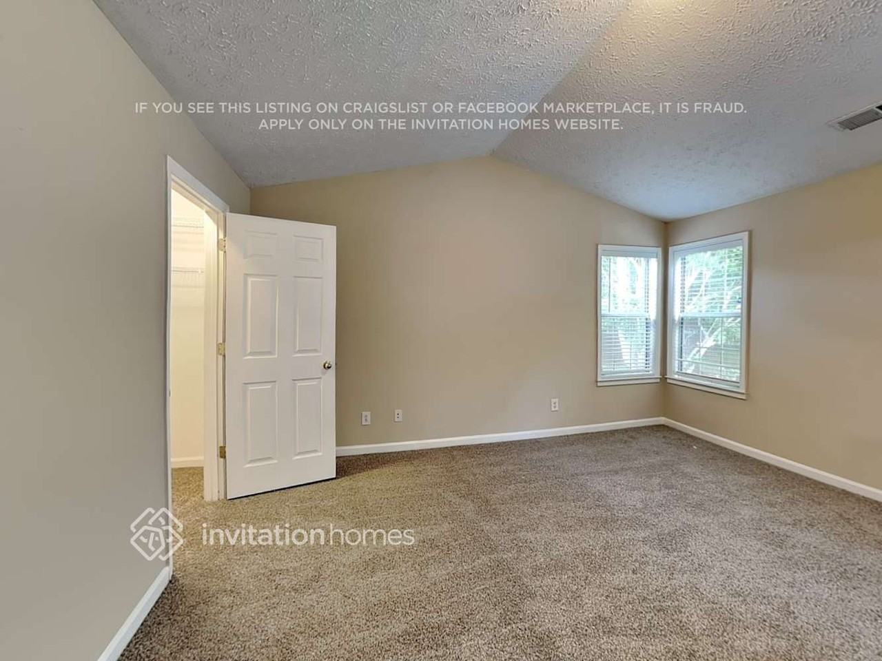 213 Highpoint Xing - Photo 6 of 16