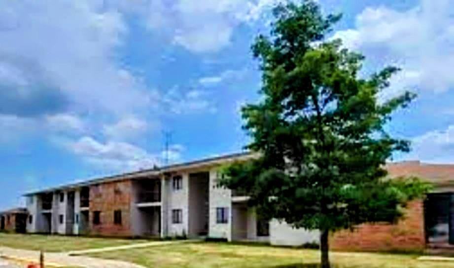 Thompson Drive Apts - Photo 3 of 5